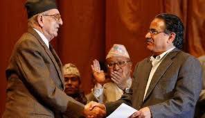 प्रचण्डले सामाजिक सञ्जालमा साझा गरेकाे तस्विर। २०६३ मंसिर ५ गते युद्धरत माओवादी र तत्कालीन सात राजनीतिक दलबीच बृहत शान्ति सम्झौता भएकाे थियाे।